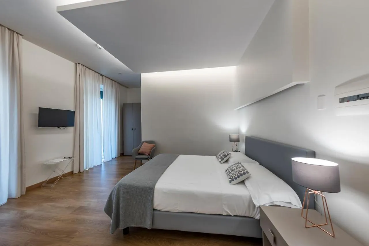 Villa Albina Napels 0*,